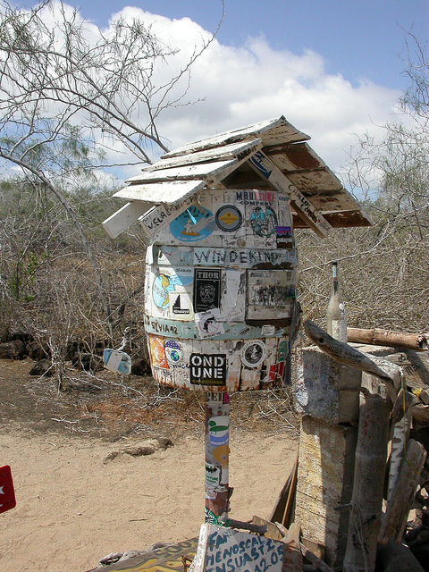 Post office bay, galapagos isalnds