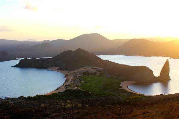 galapagos-bartolomeo-islands